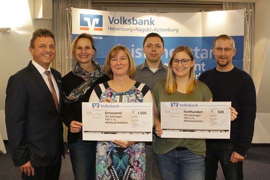 Foto Übergabe SpendenAdvent 2019